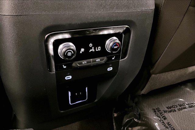 Used 2022 GMC Yukon Denali AWD/4WD image 33