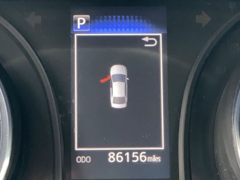 Used 2020 Toyota Camry LE image 34