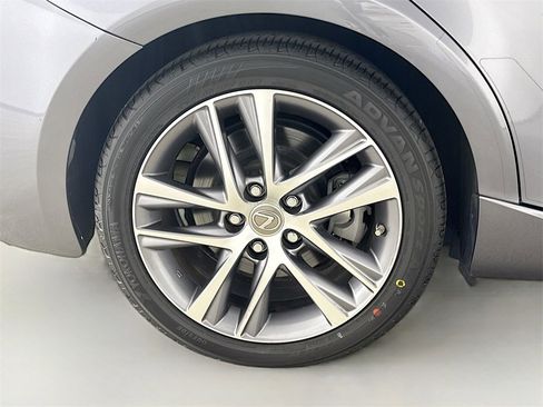 Used 2018 Lexus IS 300 image 30