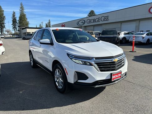 Used 2022 Chevrolet Equinox LT AWD/4WD image 3