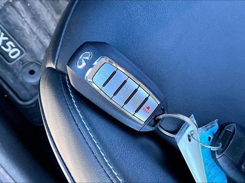 Used 2020 INFINITI QX50 Essential w/ Edition 30 Package image 11