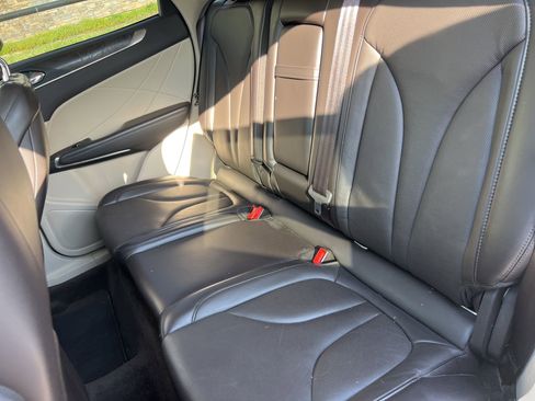 Used 2017 Lincoln MKC Reserve image 15