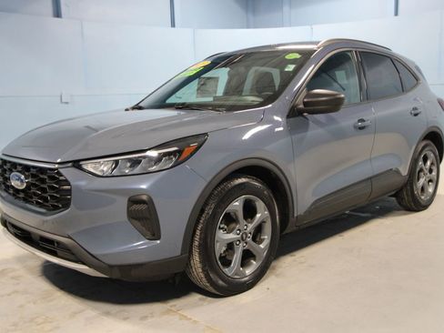 Used 2025 Ford Escape ST-Line w/ Equipment Group 301A image 30