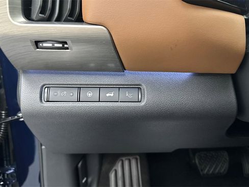 New 2025 Nissan Pathfinder Platinum w/ Cargo Package image 20