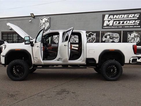 Used 2024 GMC Sierra 3500 Denali Ultimate AWD/4WD image 35
