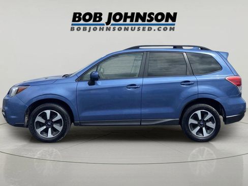Used 2017 Subaru Forester 2.5i Premium w/ All-Weather Package image 7