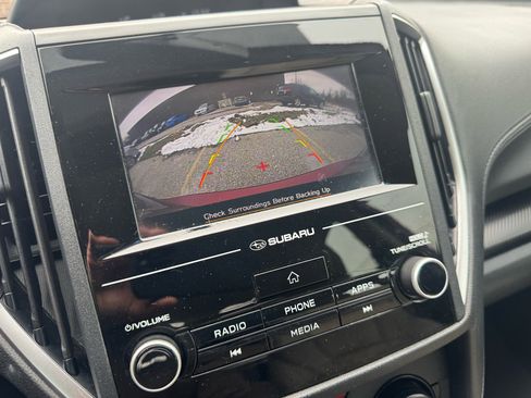 Used 2018 Subaru Impreza 2.0i Premium image 17