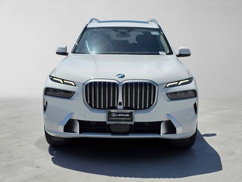 Used 2023 BMW X7 xDrive40i w/ Premium Package AWD/4WD image 8
