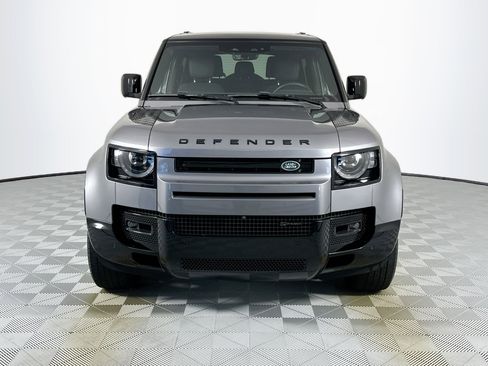 Used 2023 Land Rover Defender 90 X-Dynamic SE image 2
