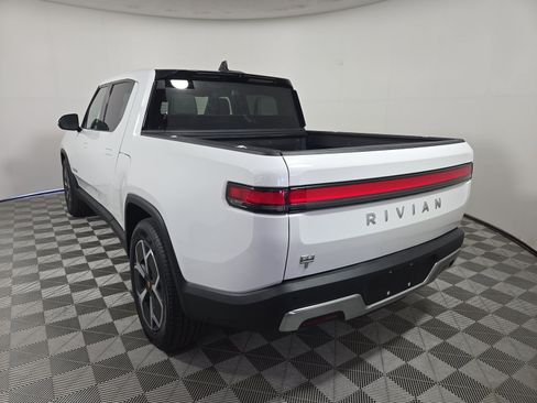 Used 2024 Rivian R1T Adventure Dual AWD/4WD image 3