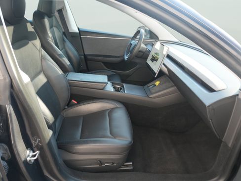 Used 2024 Tesla Model 3 Standard Range RWD image 19