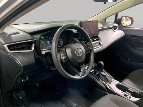 Used 2024 Toyota Corolla LE FWD image 18
