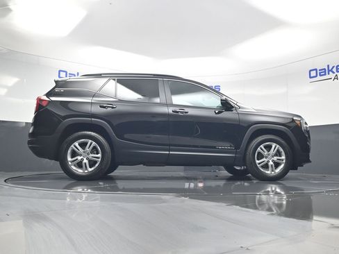 Used 2023 GMC Terrain SLE w/ Driver Convenience Package image 46