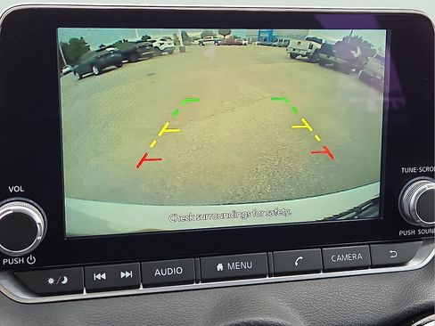 Used 2025 Nissan Sentra SV FWD image 16