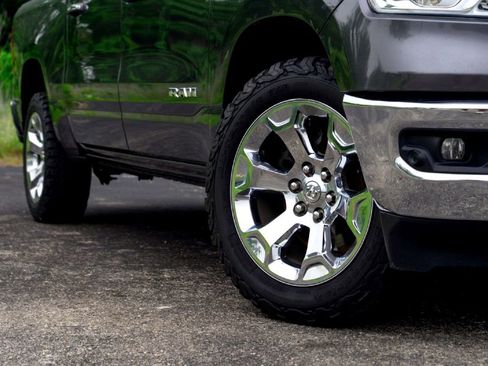 Used 2019 RAM 1500 Big Horn RWD image 3