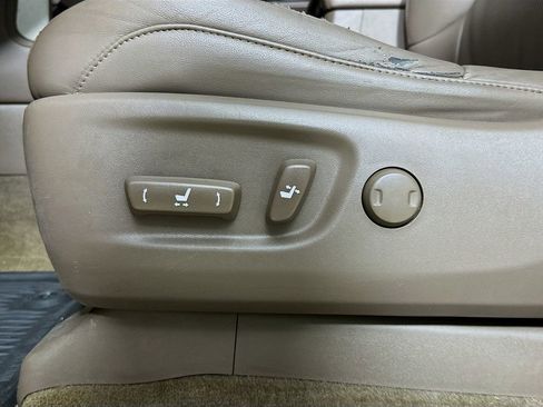 Used 2018 Lexus GX 460 w/ Navigation Package image 23