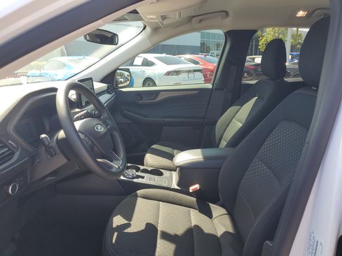 Used 2025 Ford Escape Active AWD/4WD image 12