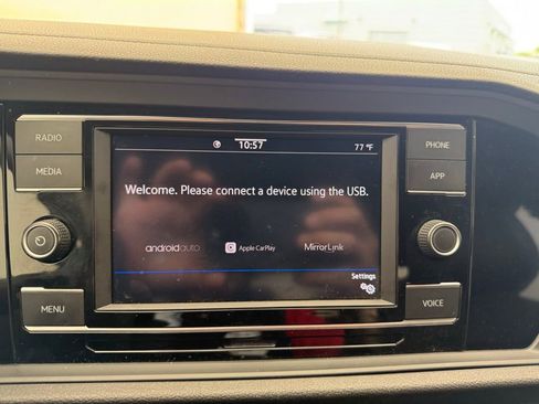 Used 2023 Volkswagen Jetta Sport image 19