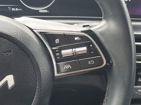 Used 2024 Kia Seltos S FWD image 14