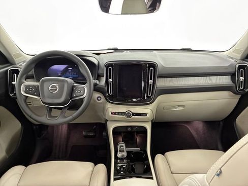 Used 2024 Volvo XC40 B5 Plus AWD/4WD image 20