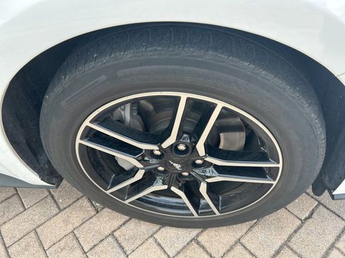 Used 2019 Ford Mustang GT image 9