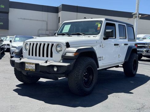 Used 2019 Jeep Wrangler Unlimited Sport S AWD/4WD image 4