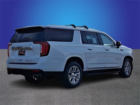 Used 2021 GMC Yukon XL Denali image 4