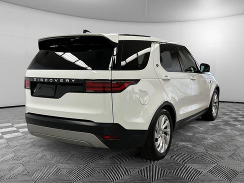 Used 2025 Land Rover Discovery S AWD/4WD image 5