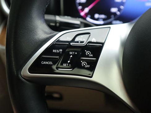 Used 2022 Mercedes-Benz C 300 4MATIC Sedan image 11