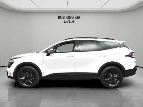 Used 2025 Kia Sportage X-Line w/ Premium Package image 2