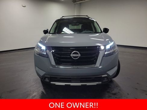 Used 2022 Nissan Pathfinder Platinum w/ Cargo Package image 3