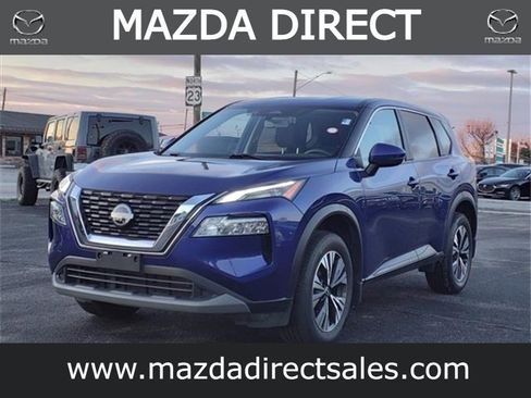 Used 2023 Nissan Rogue SV image 3