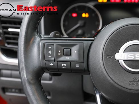 Used 2023 Nissan Rogue SL image 15