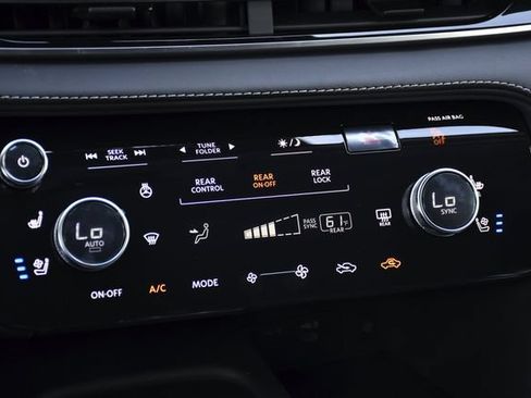 New 2027 INFINITI QX60 Luxe w/ Cargo Package FWD image 17