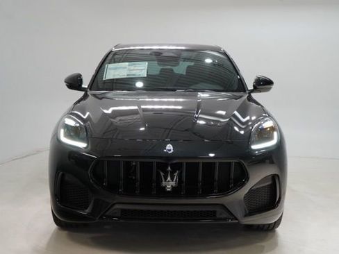 New 2026 Maserati Grecale Modena image 2
