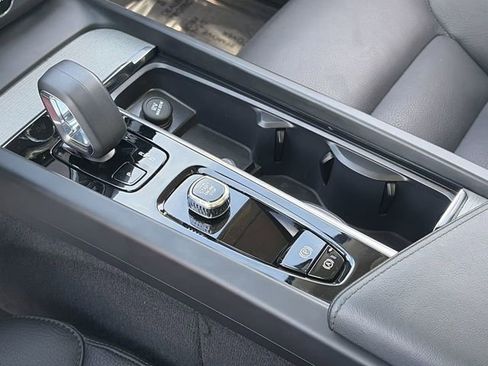 New 2025 Volvo XC60 T8 Plus w/ Protection Package Premier image 23