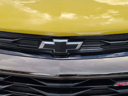Used 2023 Chevrolet TrailBlazer RS w/ Sun and Liftgate Package FWD image 6