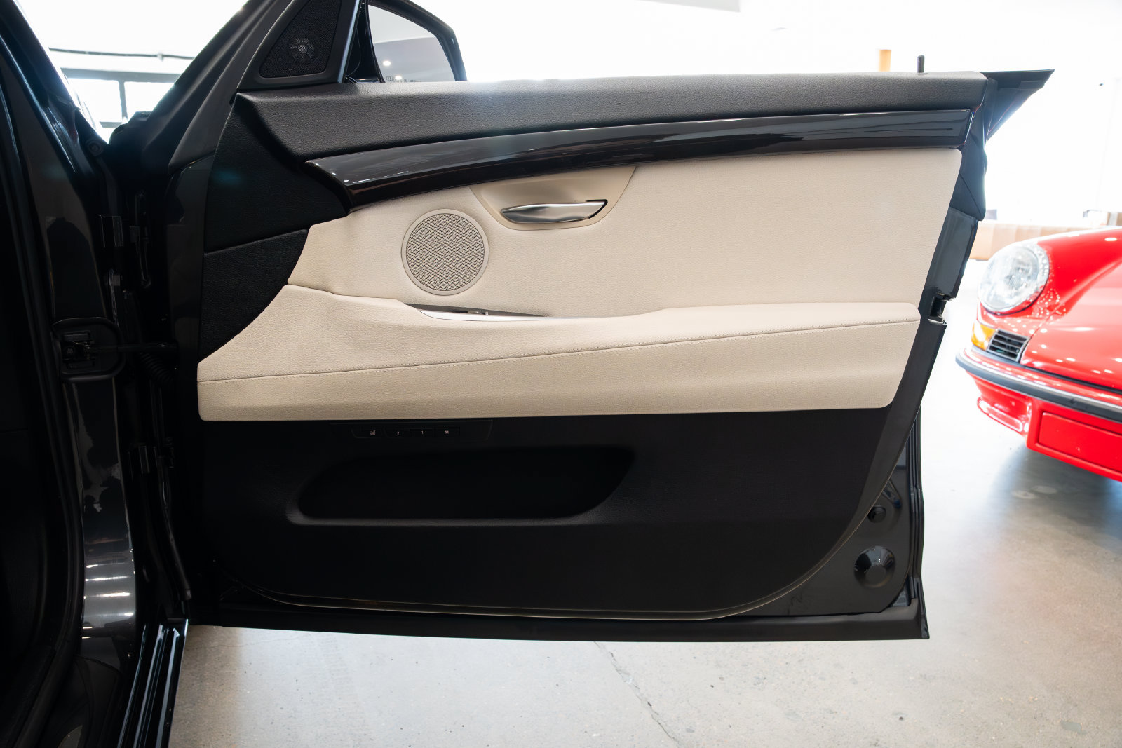 Used 2012 BMW 535i Gran Turismo RWD image 29