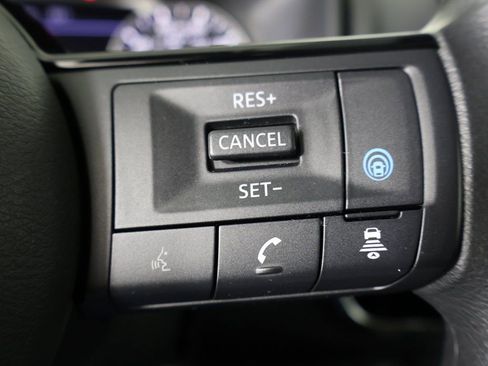 Used 2022 Nissan Rogue SV image 28