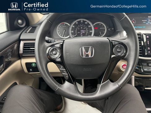 Used 2017 Honda Accord EX-L image 17