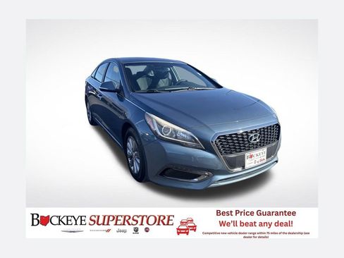 Used 2016 Hyundai Sonata SE image 1