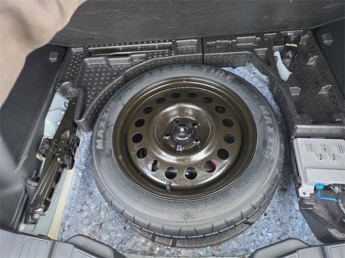 Certified 2024 Ford Escape Platinum w/ Premium Technology Package image 29