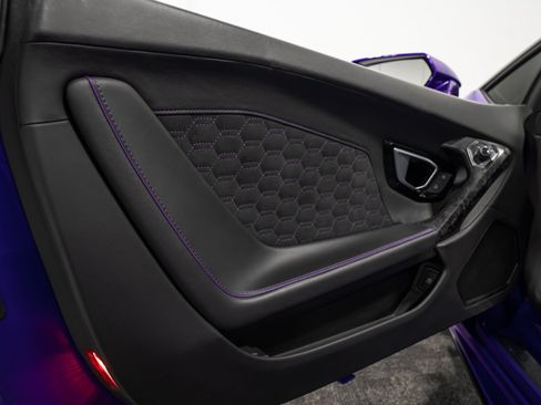 Used 2020 Lamborghini Huracan EVO AWD/4WD image 36