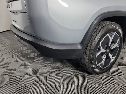 Used 2024 Rivian R1S Adventure image 37