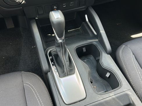 Used 2025 Nissan Frontier SV RWD image 21