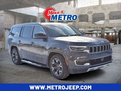 Used 2024 Jeep Wagoneer Series III image 1