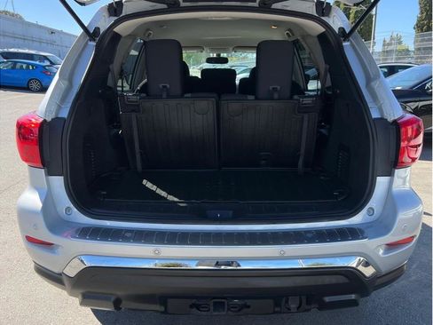 Used 2019 Nissan Pathfinder SV w/ SV Tech Package AWD/4WD image 4