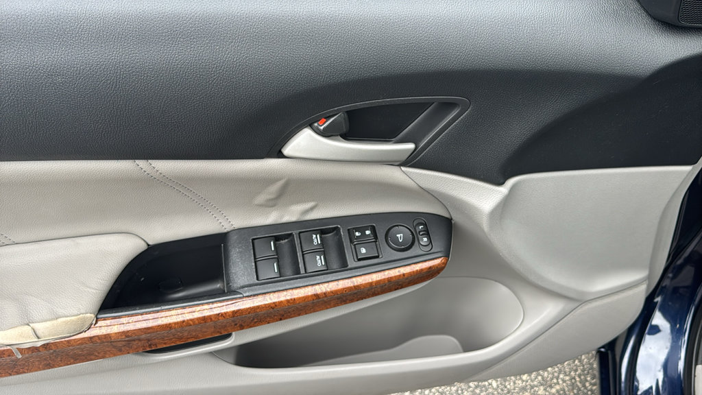 Used 2011 Honda Accord EX-L image 14