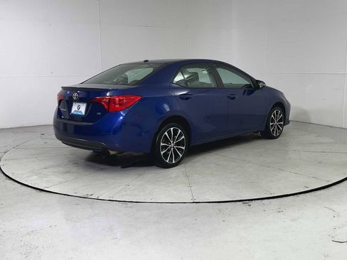 Used 2017 Toyota Corolla SE image 2