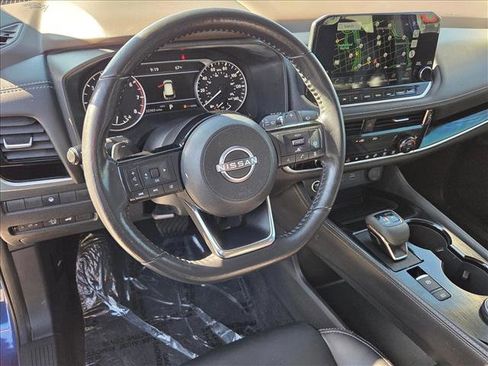 Used 2023 Nissan Rogue SL w/ SL Premium Package image 10